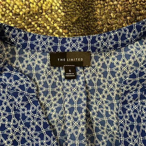 The Limited long sleeve dress - Picture 5 of 9